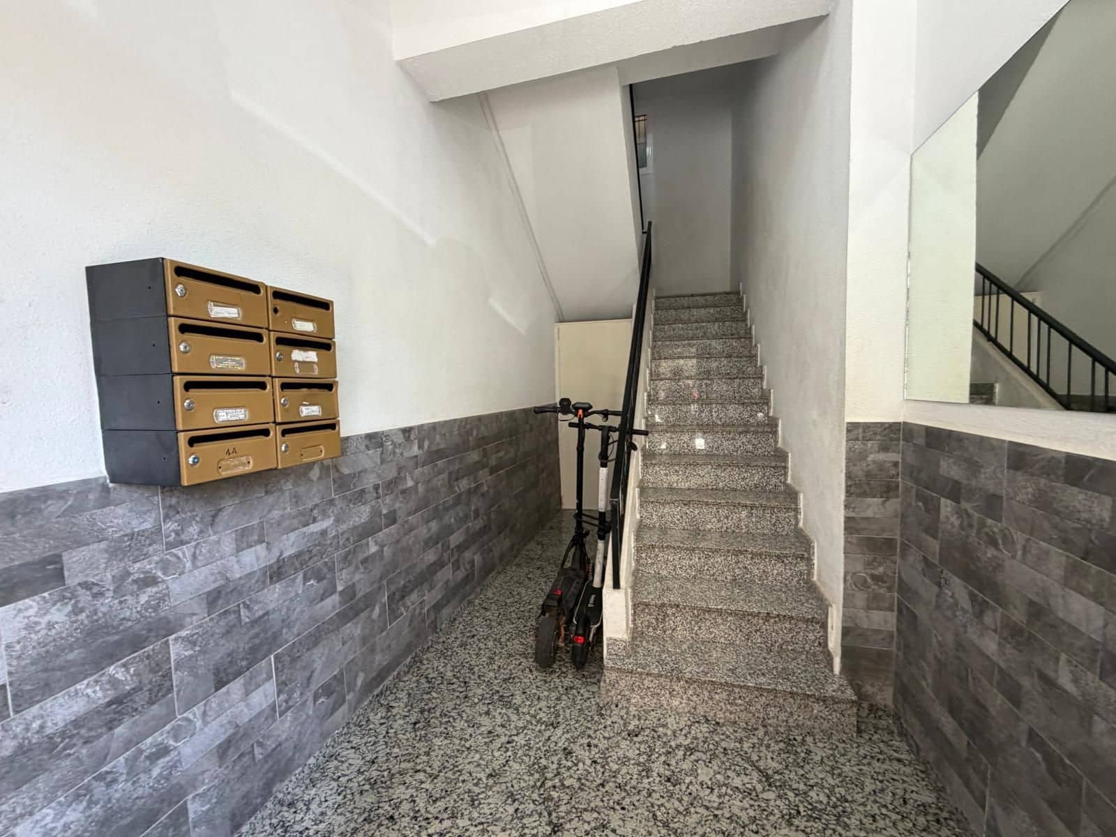 Piso de 3 habitaciones en Aguilas en venta - 130.000 € (Ref: 10010341)