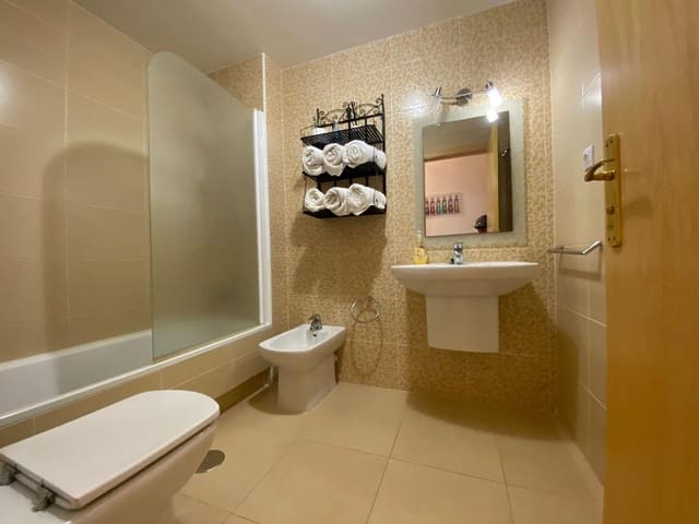 2 bedroom Apartment for rent in Aguilas with pool garage - € 700 (Ref: 10099666)