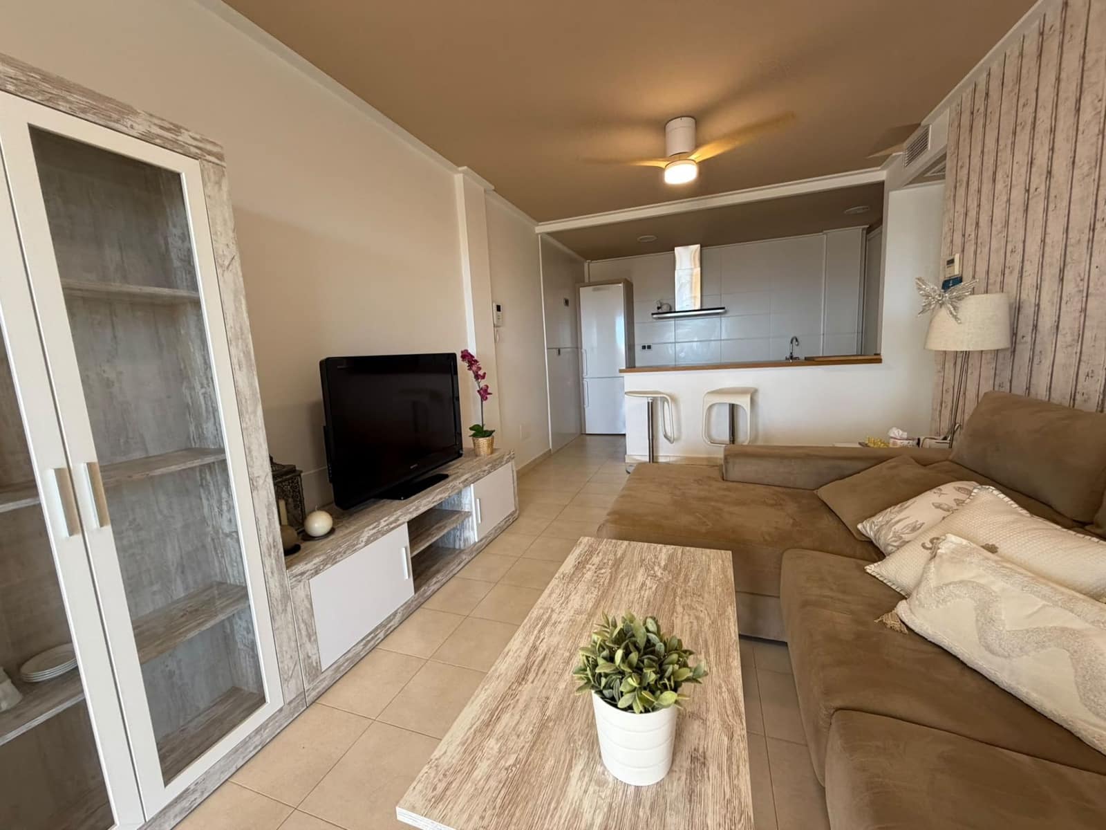 2 bedroom Apartment for rent in Aguilas with pool garage - € 900 (Ref: 10108928)