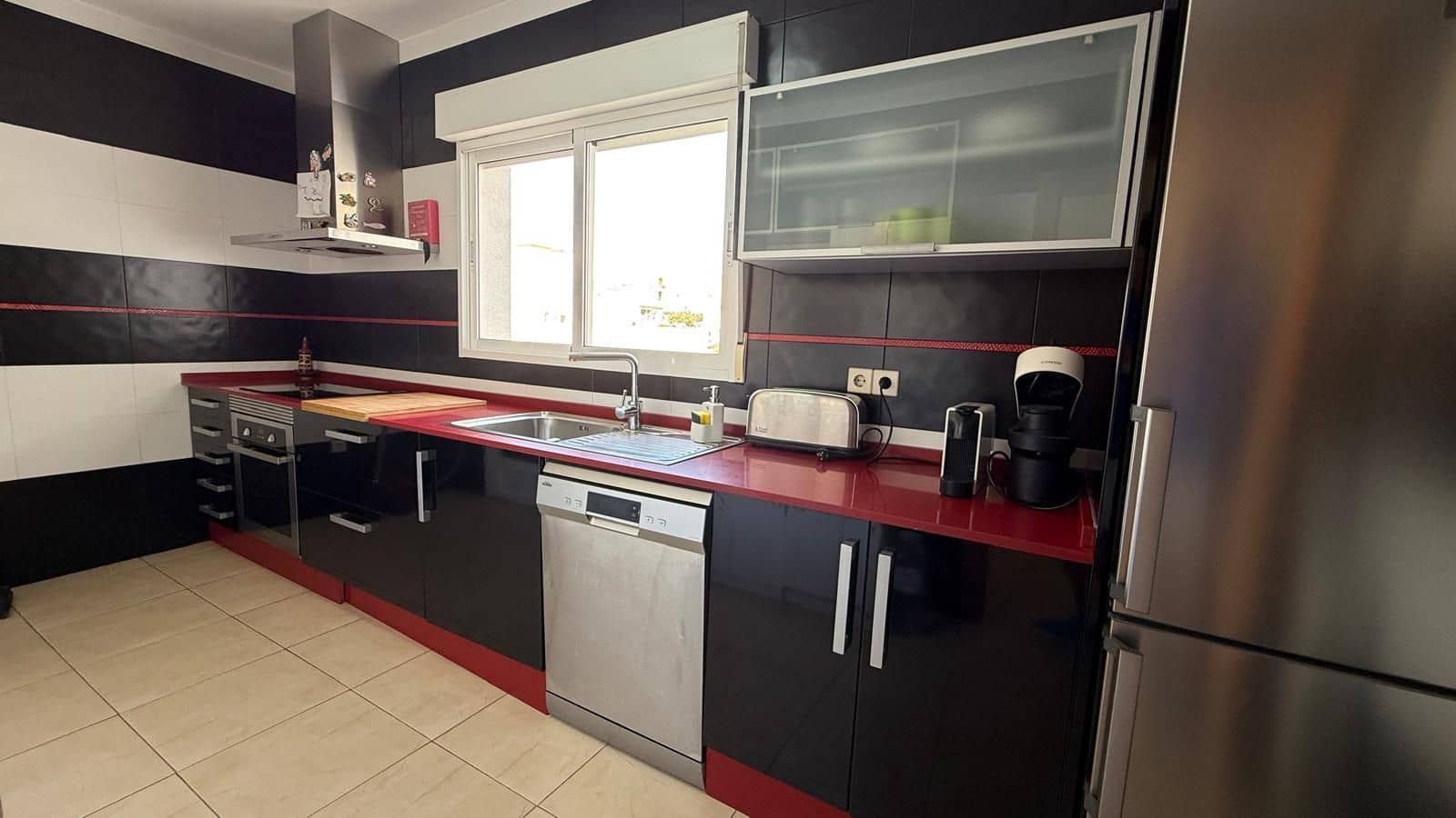 5 bedroom Villa for sale in Calarreona with pool garage - € 495,000 (Ref: 9242024)