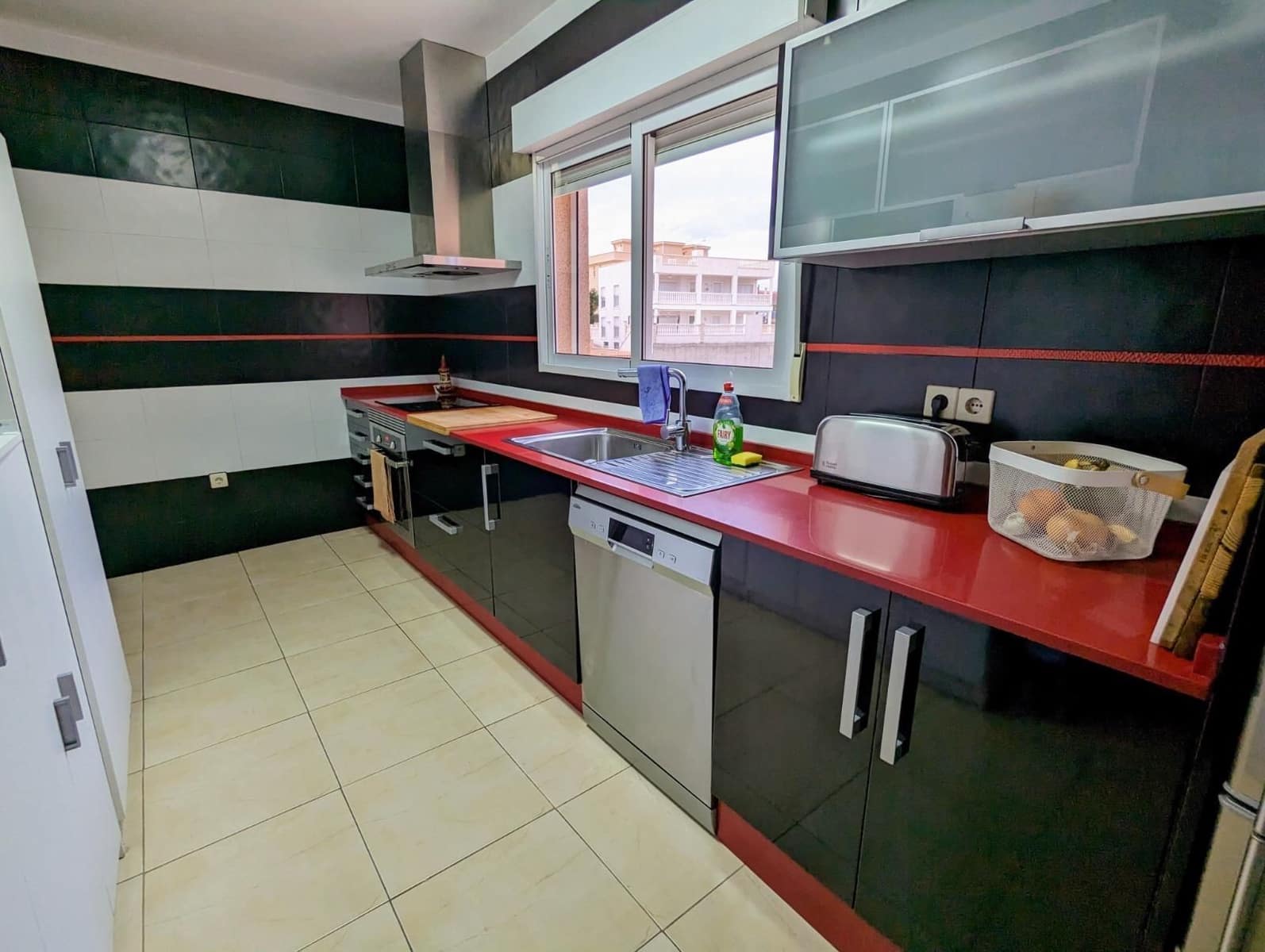 5 bedroom Villa for sale in Calarreona with pool garage - € 495,000 (Ref: 9242024)