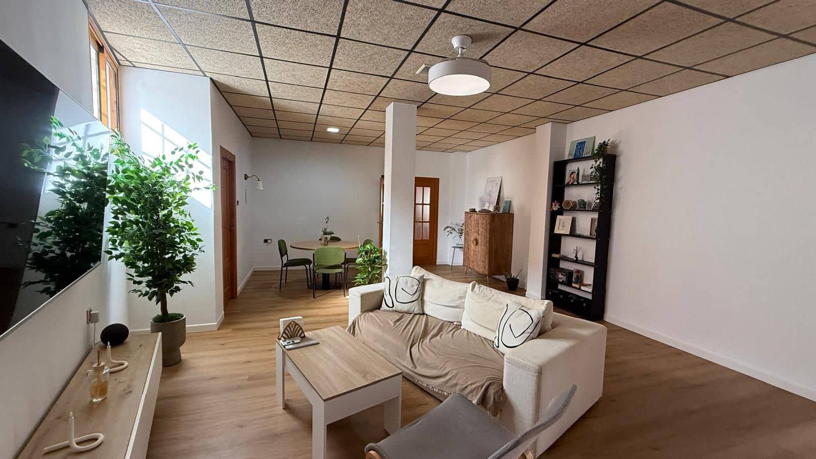 5 bedroom Villa for sale in Calarreona with pool garage - € 495,000 (Ref: 9242024)