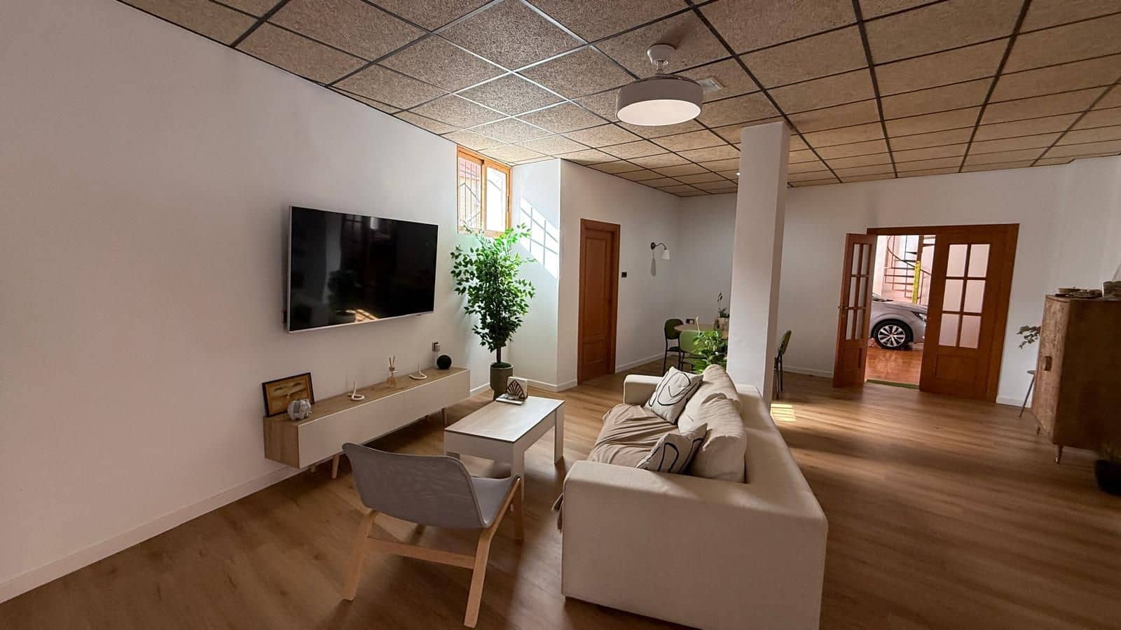 5 bedroom Villa for sale in Calarreona with pool garage - € 495,000 (Ref: 9242024)