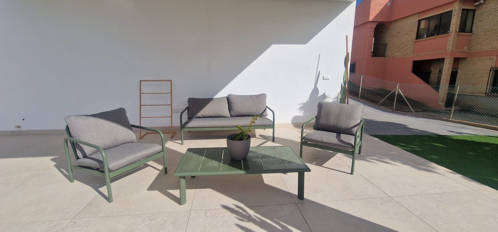 5 bedroom Villa for sale in Calarreona with pool garage - € 495,000 (Ref: 9242024)