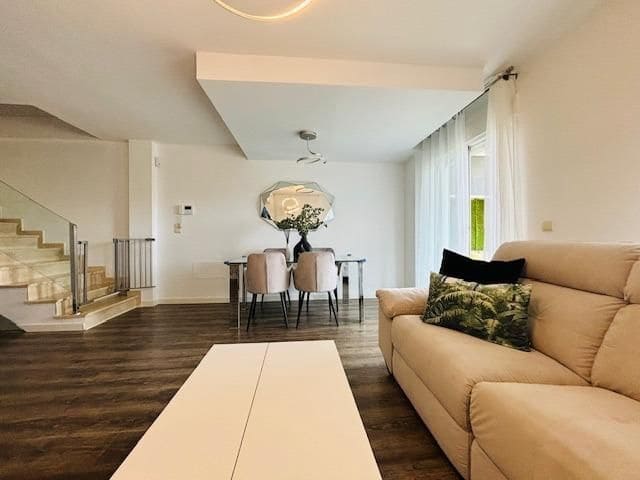 4 sovrum Semi-fristående Villa till salu i Aguilas med garage - 360 000 € (Ref: 9242040)