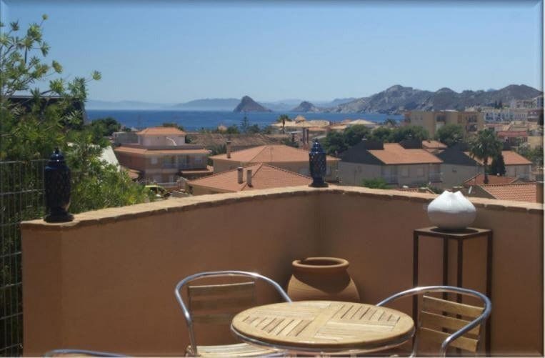 10 bedroom Hotel for sale in Calabardina with garage - € 690,000 (Ref: 9242041)