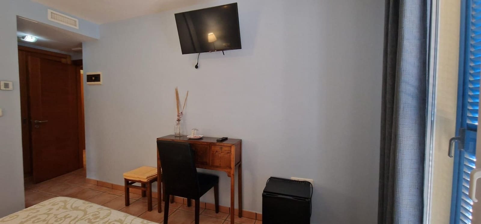 10 bedroom Hotel for sale in Calabardina with garage - € 690,000 (Ref: 9242041)