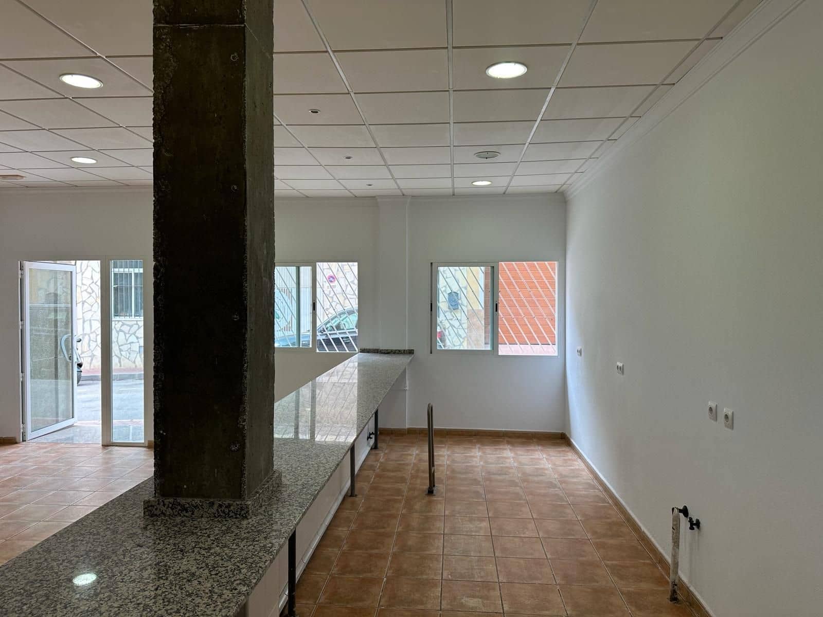 Comercial para venda em Aguilas - 115 000 € (Ref: 9242046)