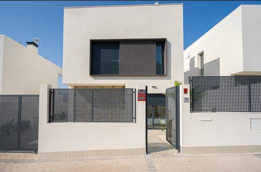 3 bedroom Villa for rent in Aguilas with garage - € 4,000 (Ref: 9242049)