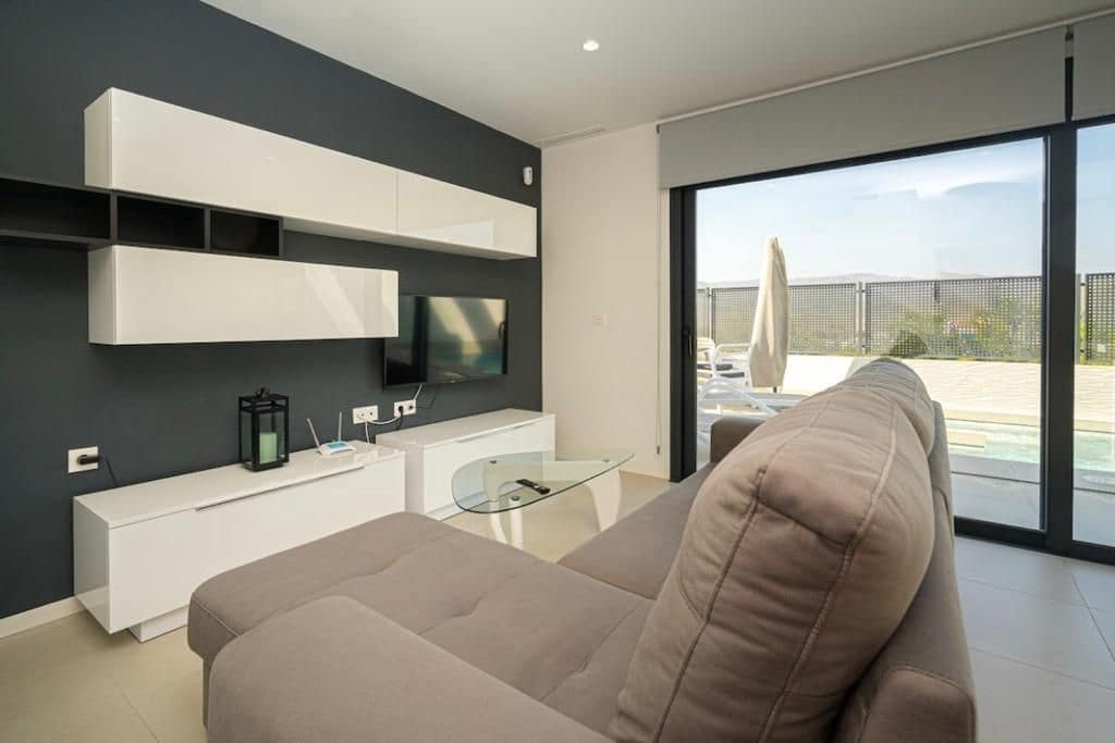 3 bedroom Villa for rent in Aguilas with garage - € 4,000 (Ref: 9242049)