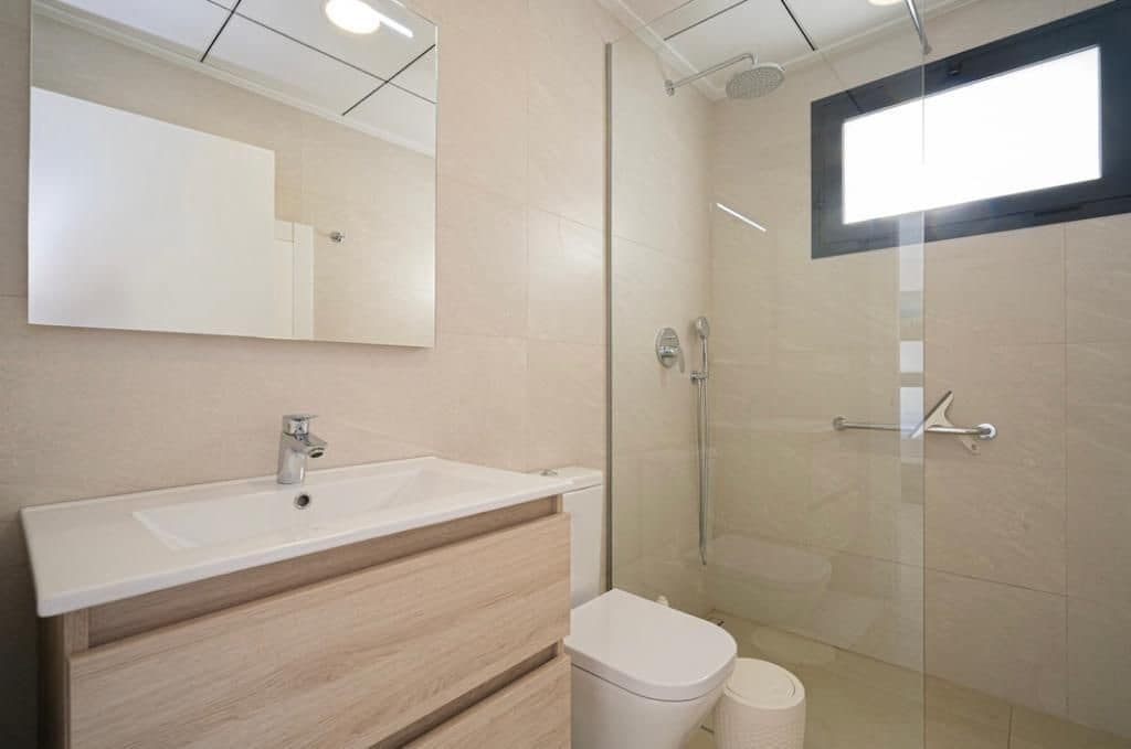 3 bedroom Villa for rent in Aguilas with garage - € 4,000 (Ref: 9242049)