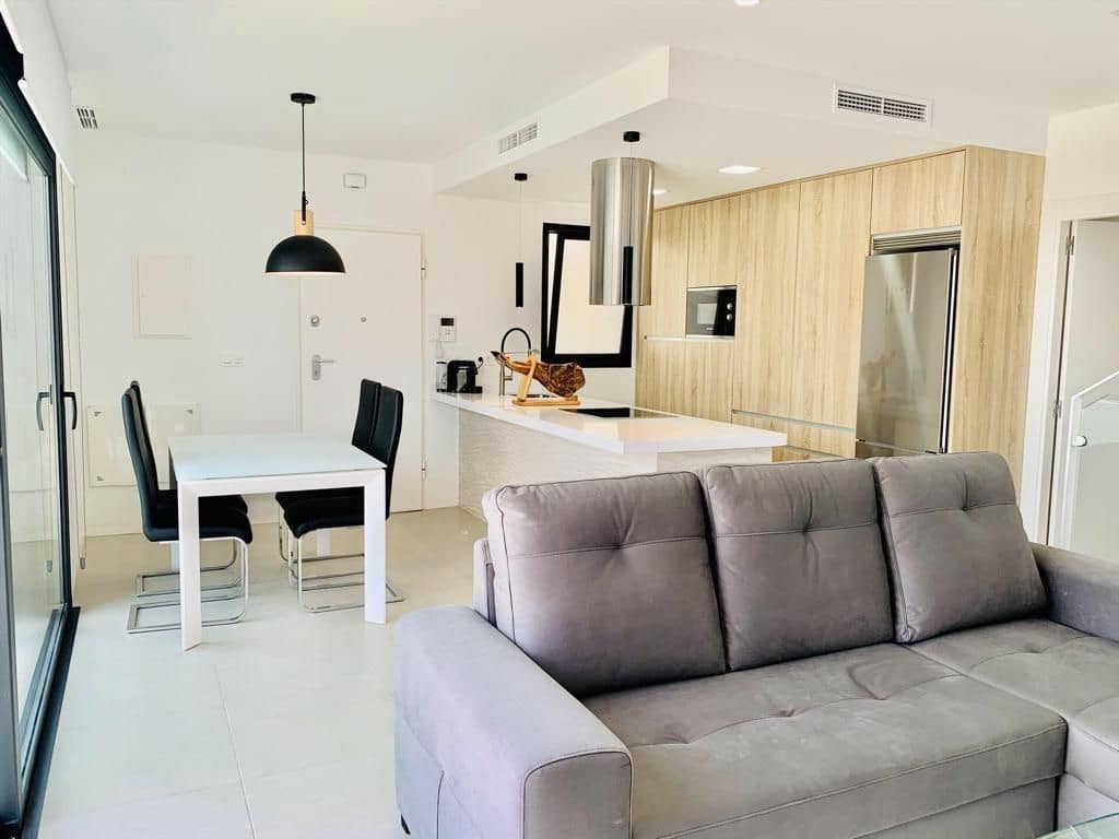 3 bedroom Villa for rent in Aguilas with garage - € 4,000 (Ref: 9242049)