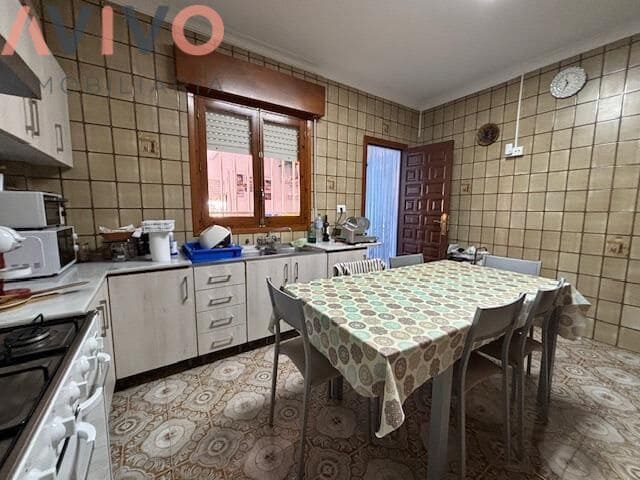 3 bedroom Villa for sale in Pulpi with garage - € 280,000 (Ref: 9242055)