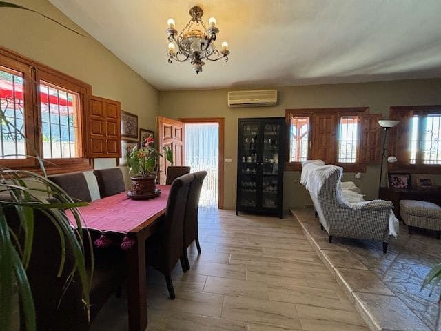 4 sovrum Villa till salu i Aguilas med pool garage - 400 000 € (Ref: 9246366)