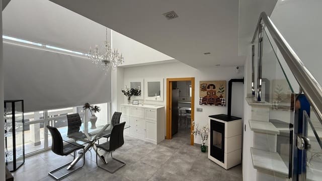 4 soverom Hus til salgs i Aguilas med svømmebasseng garasje - € 450 000 (Ref: 9298995)