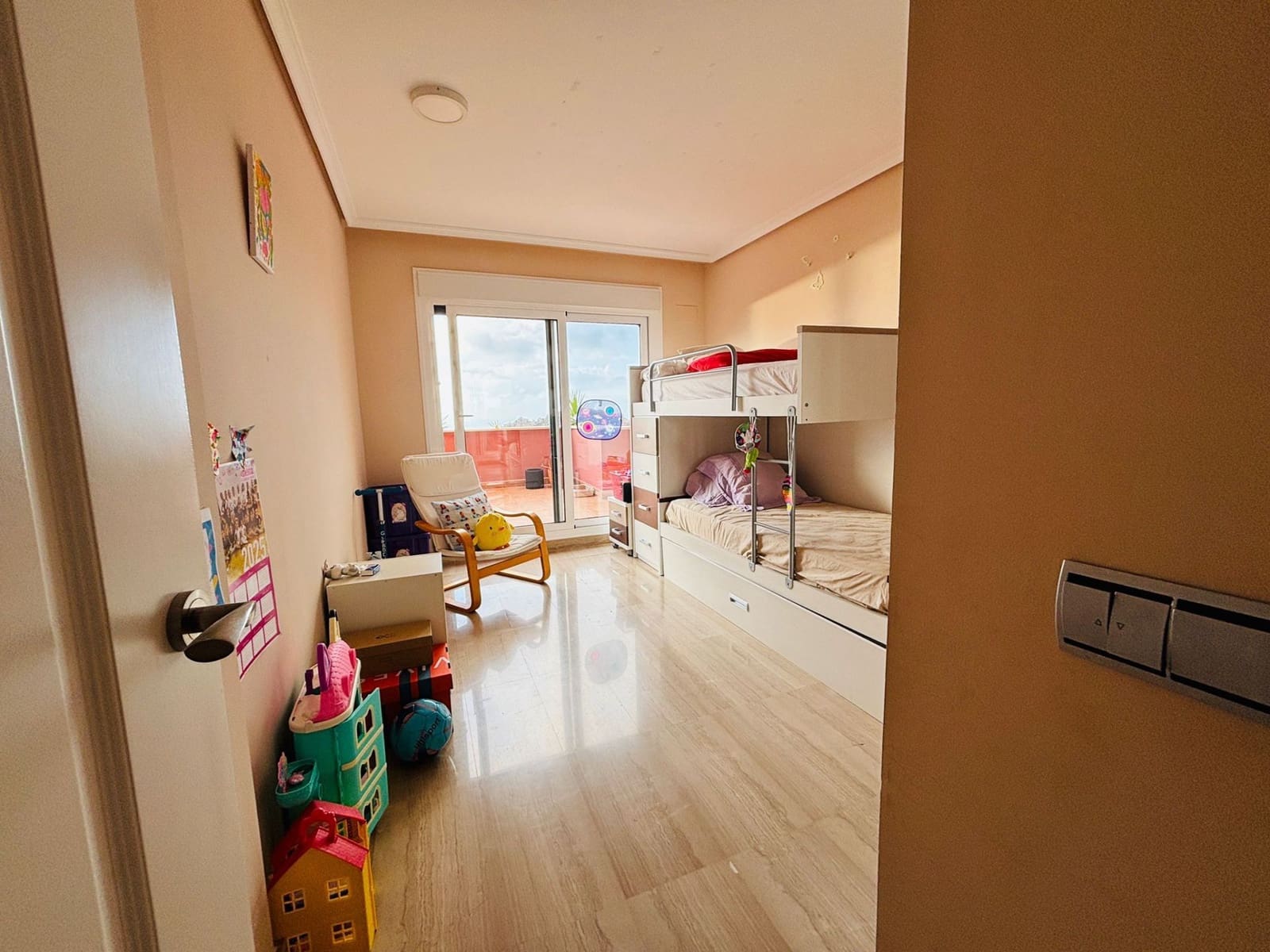 2 bedroom Flat for sale in Aguilas with pool garage - € 330,000 (Ref: 9300521)