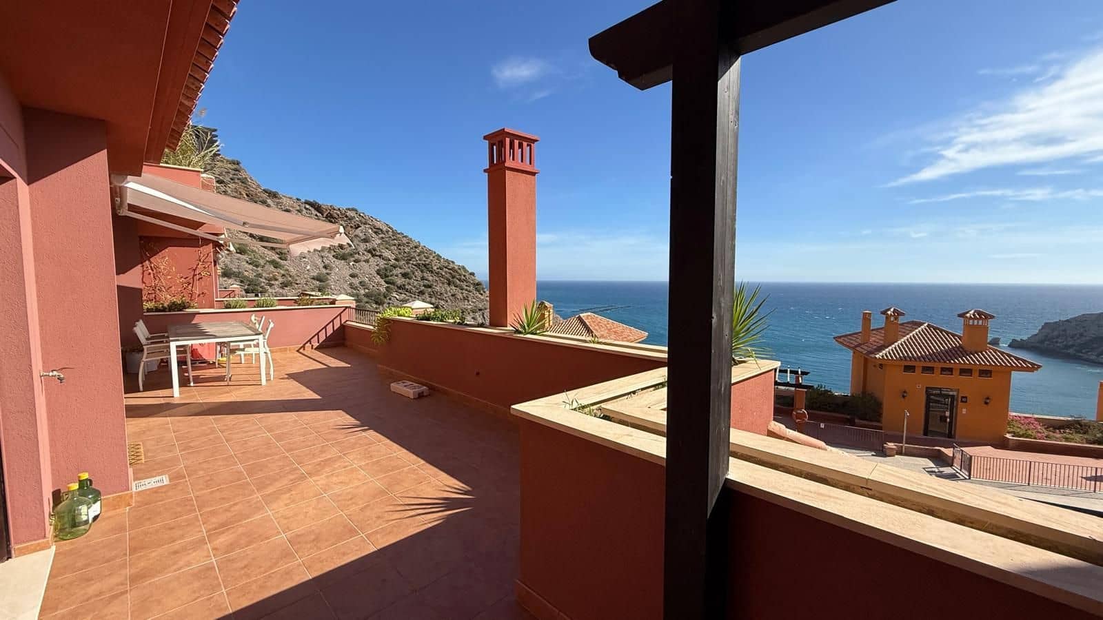 2 bedroom Flat for sale in Aguilas with pool garage - € 330,000 (Ref: 9300521)