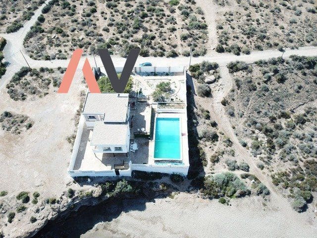 5 soverom Villa til salgs i Calarreona med garasje - € 575 000 (Ref: 9303077)