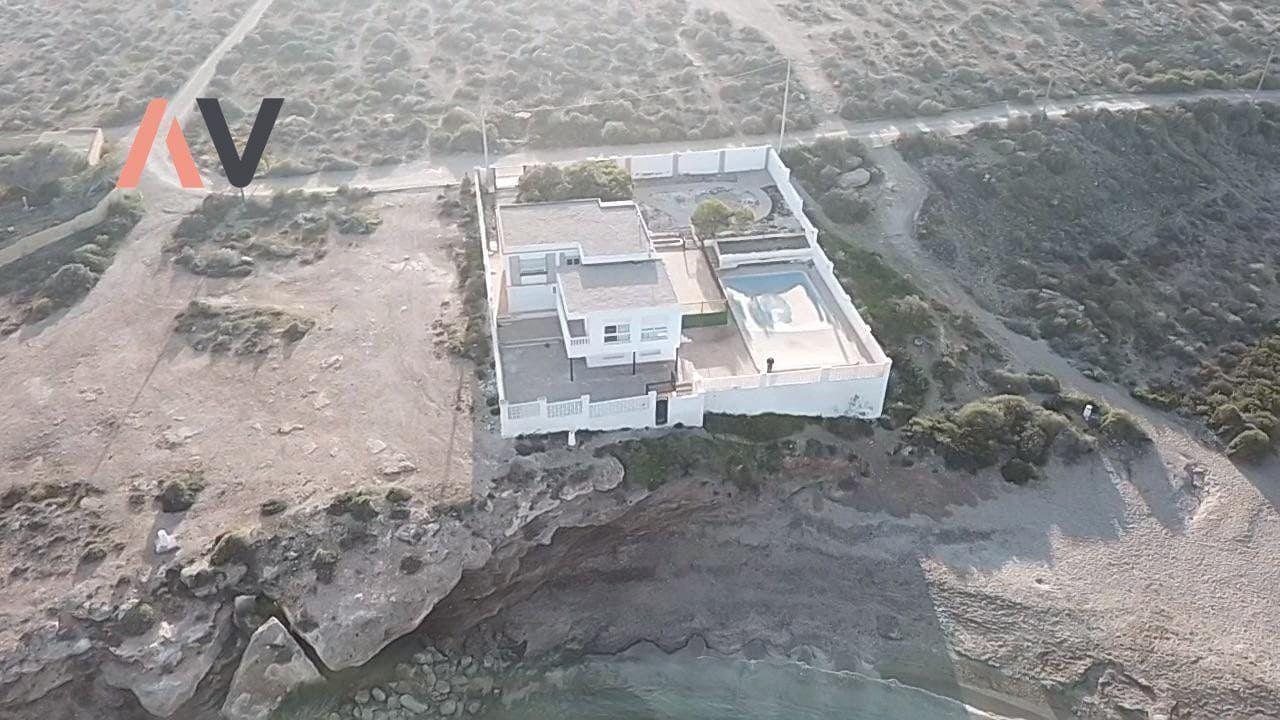 5 soverom Villa til salgs i Calarreona med garasje - € 575 000 (Ref: 9303077)