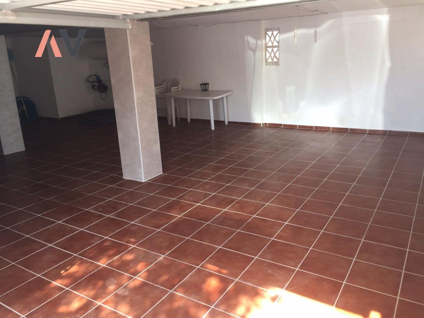 5 soverom Villa til salgs i Calarreona med garasje - € 575 000 (Ref: 9303077)