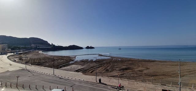 Piso de 3 habitaciones en Aguilas en alquiler con garaje - 700 € (Ref: 9312351)