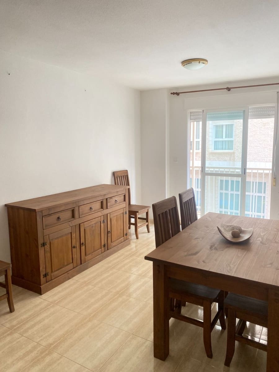 Apartamento de 2 habitaciones en Aguilas en venta - 107.000 € (Ref: 9358907)