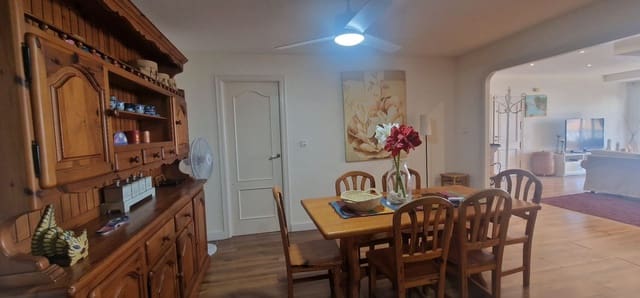 Apartamento de 2 habitaciones en El Hornillo, Aguilas en alquiler con piscina garaje - 1.000 € (Ref: 9387514)