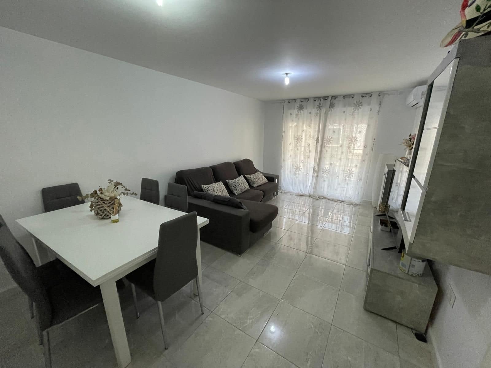 Piso de 4 habitaciones en Aguilas en venta - 165.000 € (Ref: 9387515)