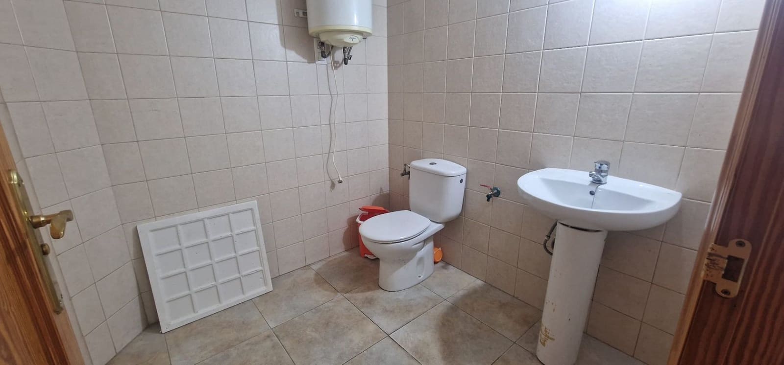 Erhverv til leje i Aguilas - € 450 (Ref: 9395758)