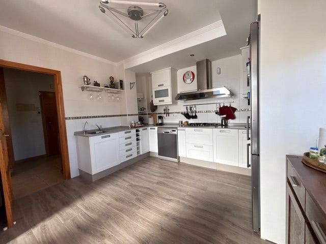 4 soveværelse Villa til salg i Calabardina med swimmingpool - € 380.000 (Ref: 9410628)