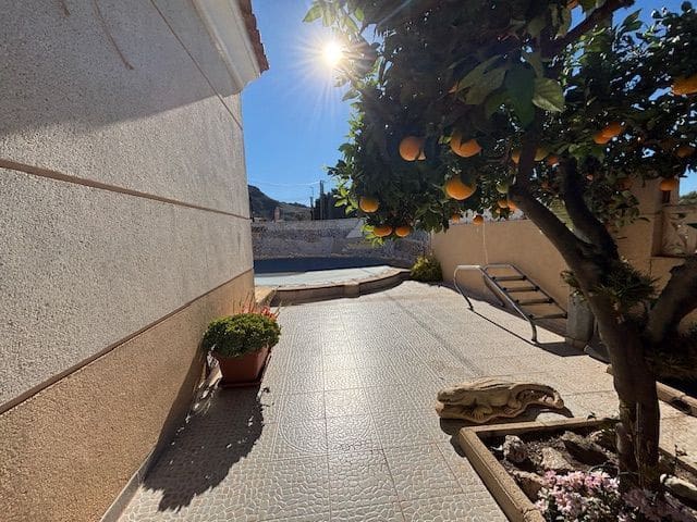 4 soveværelse Villa til salg i Calabardina med swimmingpool - € 380.000 (Ref: 9410628)