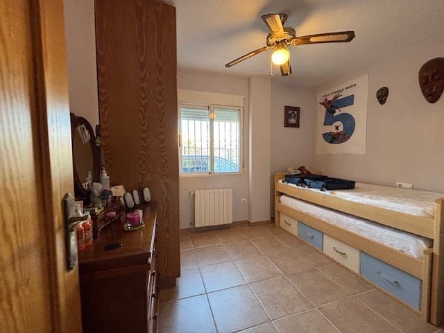 4 soveværelse Villa til salg i Calabardina med swimmingpool - € 380.000 (Ref: 9410628)