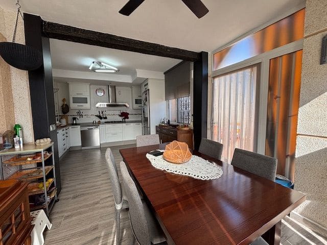 4 soveværelse Villa til salg i Calabardina med swimmingpool - € 380.000 (Ref: 9410628)