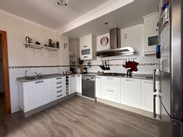 4 soveværelse Villa til salg i Calabardina med swimmingpool - € 380.000 (Ref: 9410628)