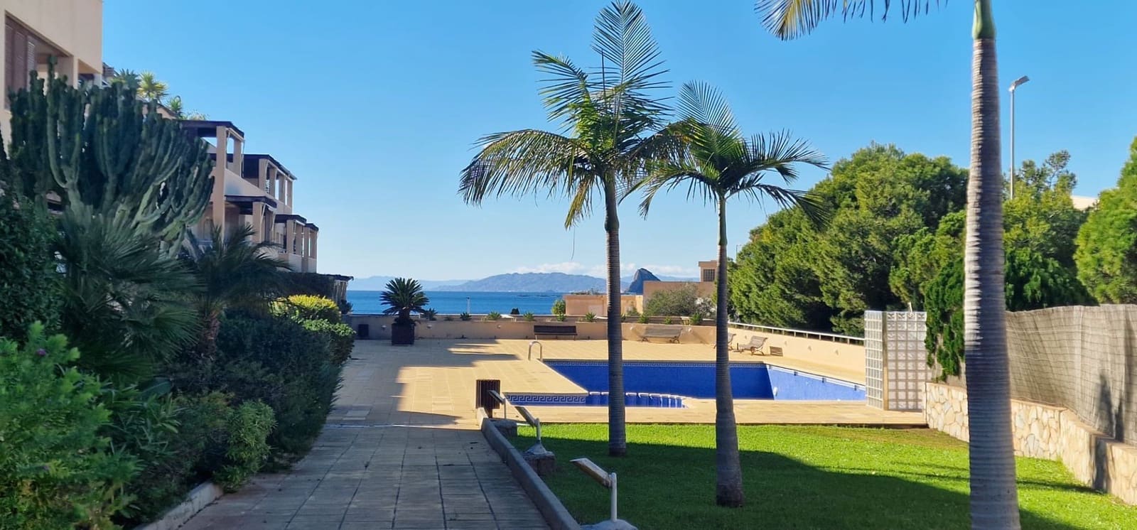 3 sovrum Lägenhet till salu i Calabardina med pool garage - 210 000 € (Ref: 9415523)