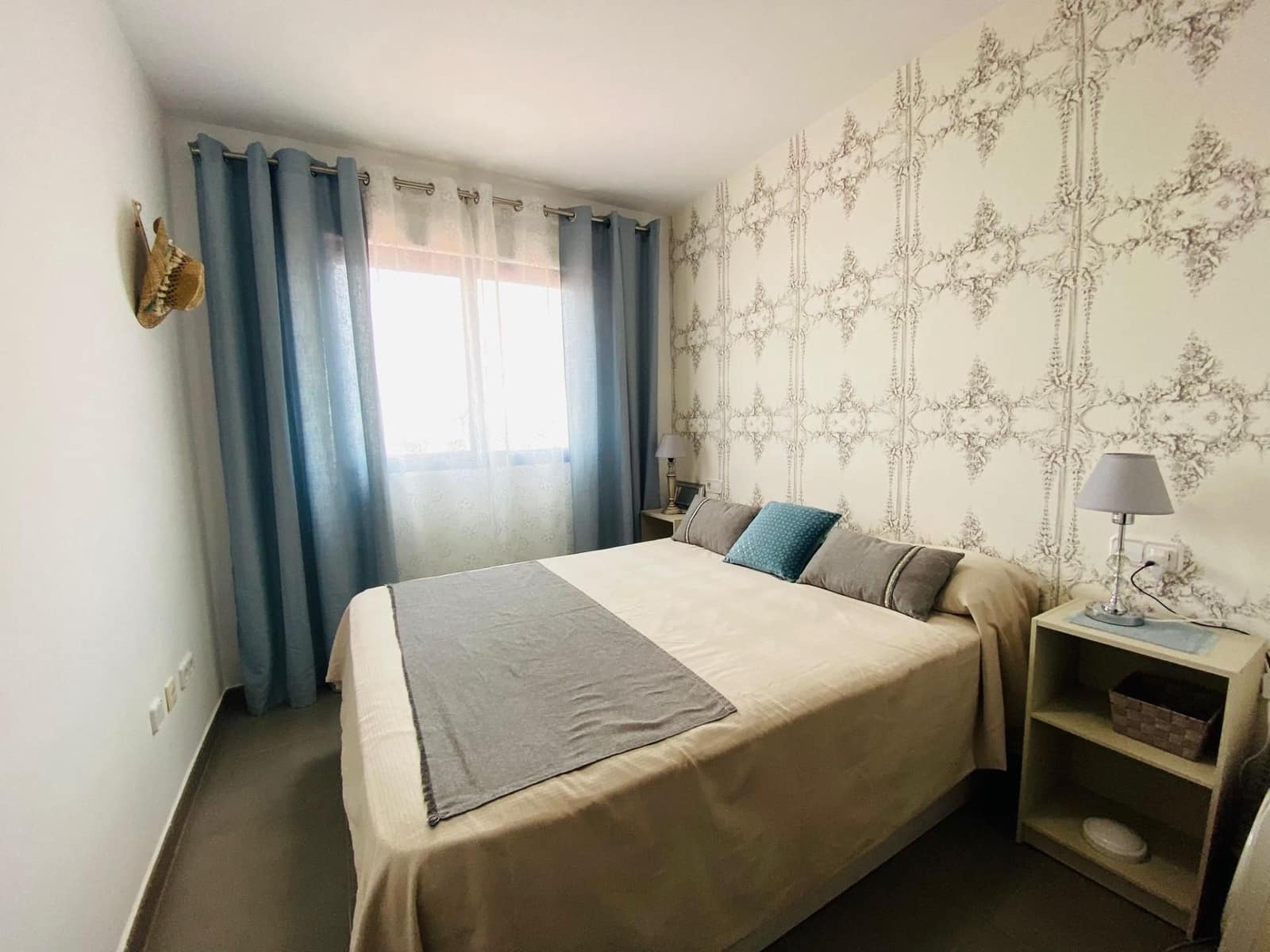 2 soveværelse Lejlighed til leje i Aguilas med swimmingpool garage - € 800 (Ref: 9614768)