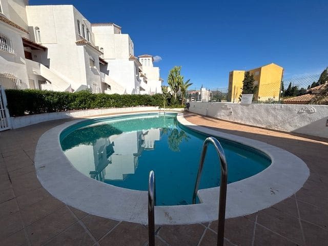 3 makuuhuone Omakotitalo myytävänä paikassa San Juan de los Terreros mukana uima-altaan 
autotalli - 184 000 € (Ref: 9665959)