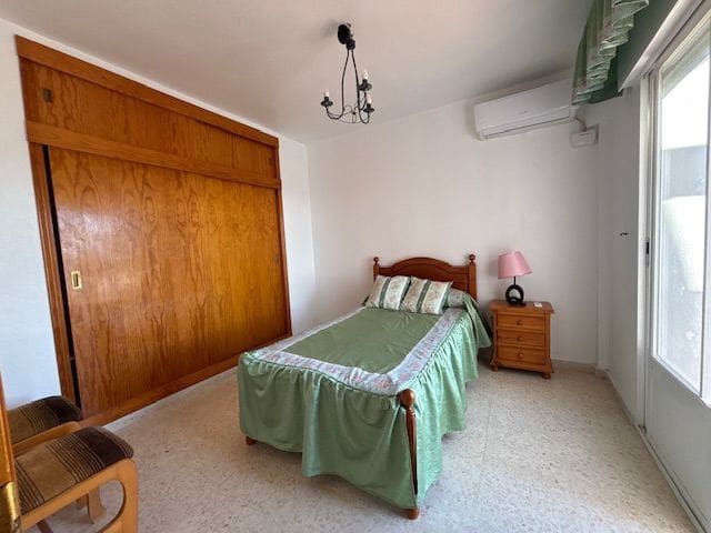 3 makuuhuone Omakotitalo myytävänä paikassa San Juan de los Terreros mukana uima-altaan 
autotalli - 184 000 € (Ref: 9665959)