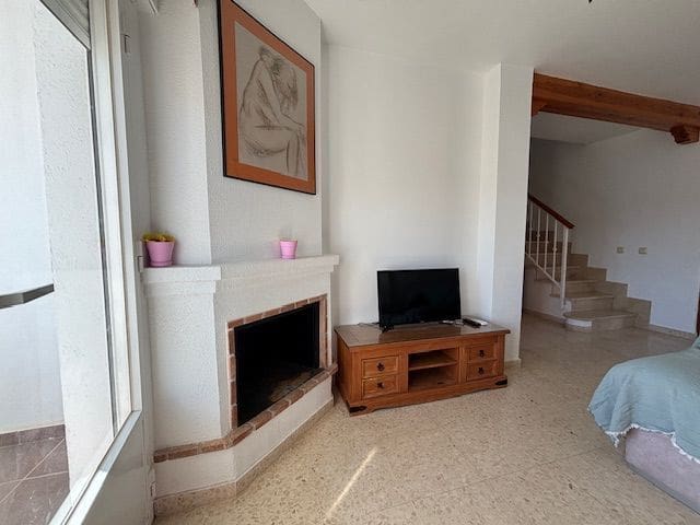 3 makuuhuone Omakotitalo myytävänä paikassa San Juan de los Terreros mukana uima-altaan 
autotalli - 184 000 € (Ref: 9665959)