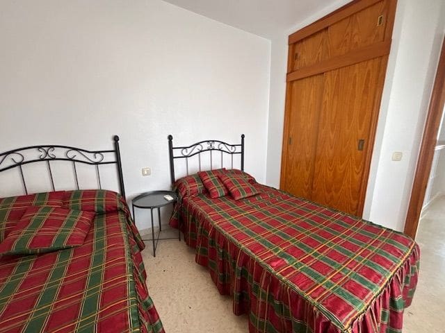 3 makuuhuone Omakotitalo myytävänä paikassa San Juan de los Terreros mukana uima-altaan 
autotalli - 184 000 € (Ref: 9665959)