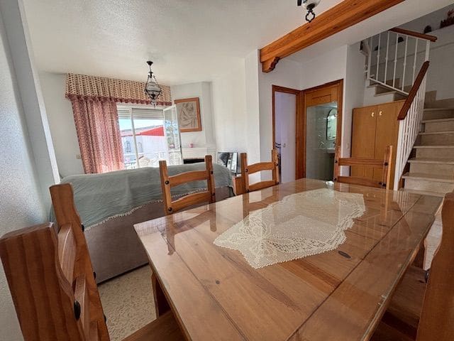 3 makuuhuone Omakotitalo myytävänä paikassa San Juan de los Terreros mukana uima-altaan 
autotalli - 184 000 € (Ref: 9665959)