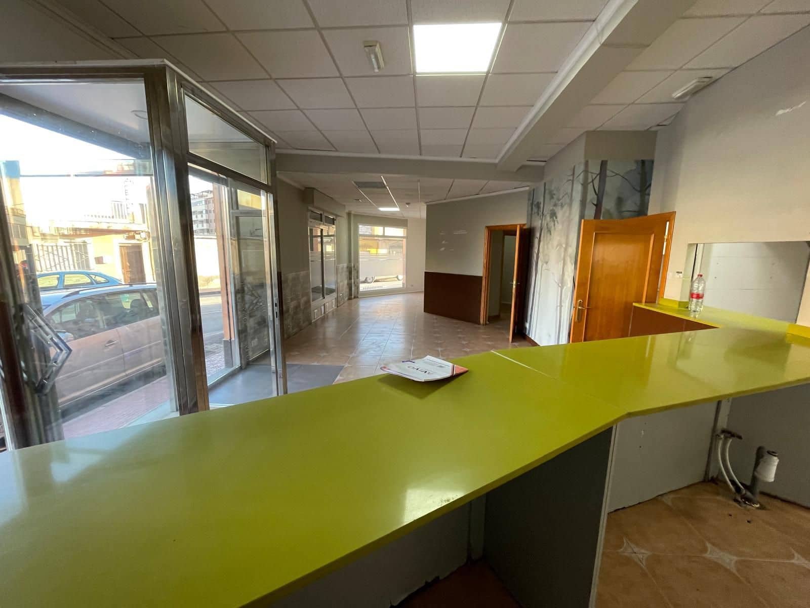 Commercial for sale in Aguilas - € 130,000 (Ref: 9690069)