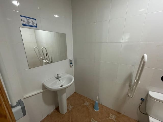 Kommersiell till salu i Aguilas - 130 000 € (Ref: 9690069)