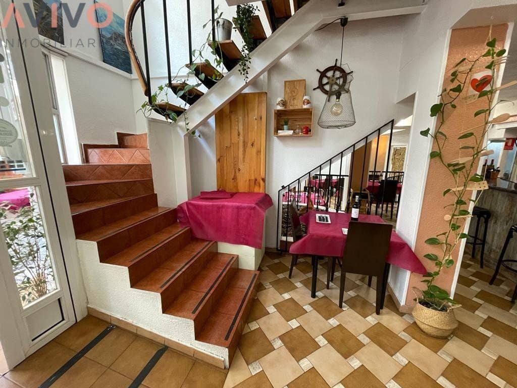 Commercial for sale in Aguilas with garage - € 150,000 (Ref: 9738007)