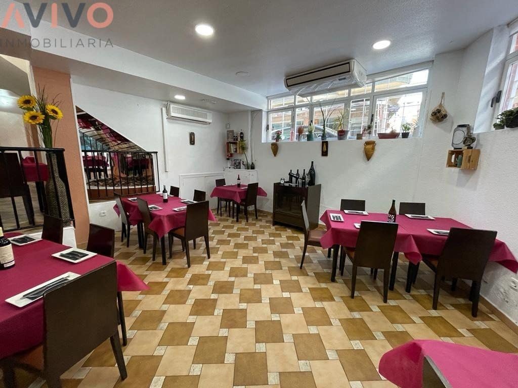 Commercial for sale in Aguilas with garage - € 150,000 (Ref: 9738007)