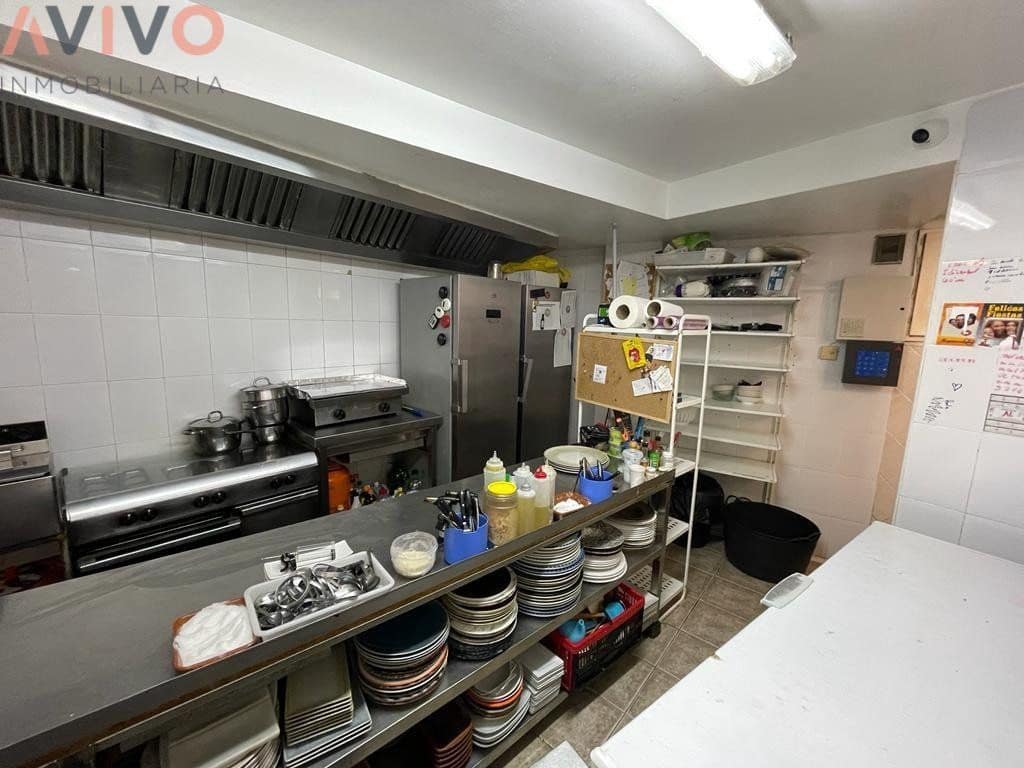 Commercial for sale in Aguilas with garage - € 150,000 (Ref: 9738007)