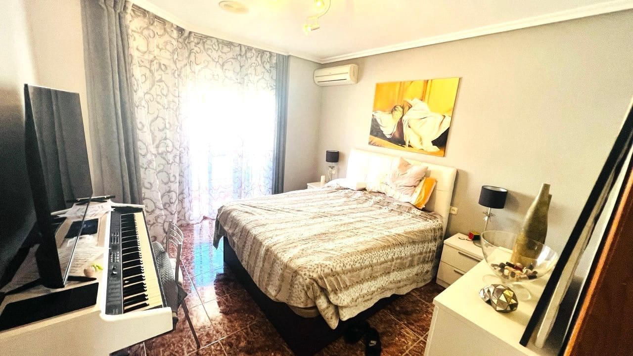 4 makuuhuone Asunto myytävänä paikassa Aguilas mukana 
autotalli - 165 000 € (Ref: 9777677)