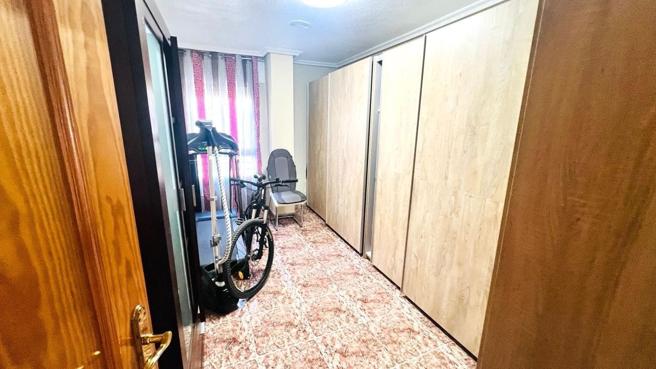 4 makuuhuone Asunto myytävänä paikassa Aguilas mukana 
autotalli - 165 000 € (Ref: 9777677)