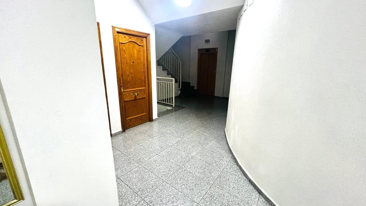 4 makuuhuone Asunto myytävänä paikassa Aguilas mukana 
autotalli - 165 000 € (Ref: 9777677)