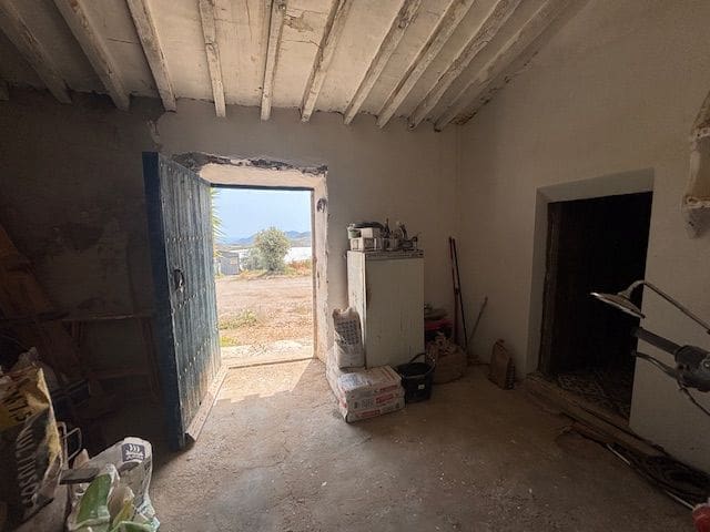 Finca/Herregård til salgs i Calabardina - € 50 000 (Ref: 9790286)